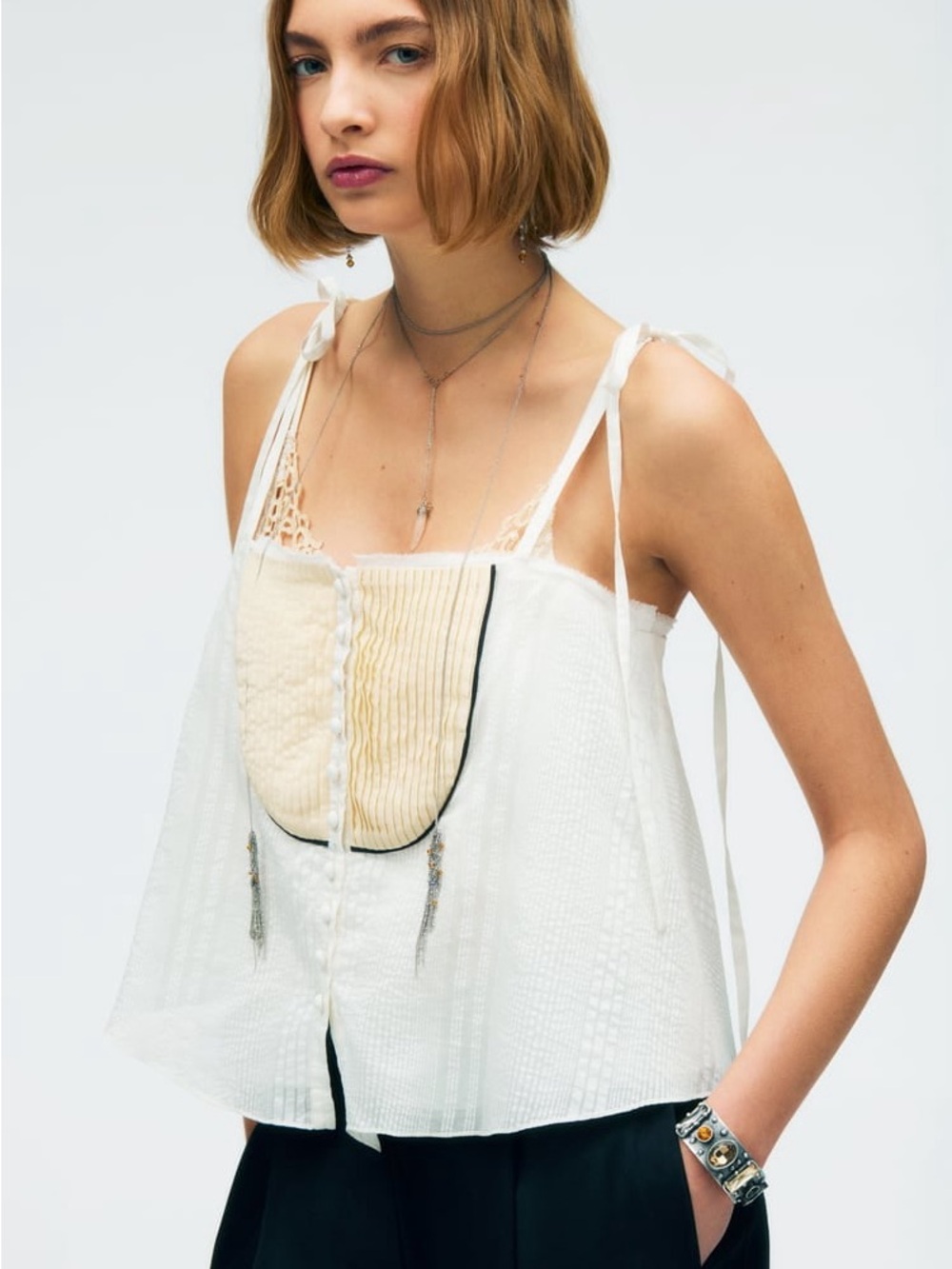 YOKE DETAIL TOP LIMITED EDITION